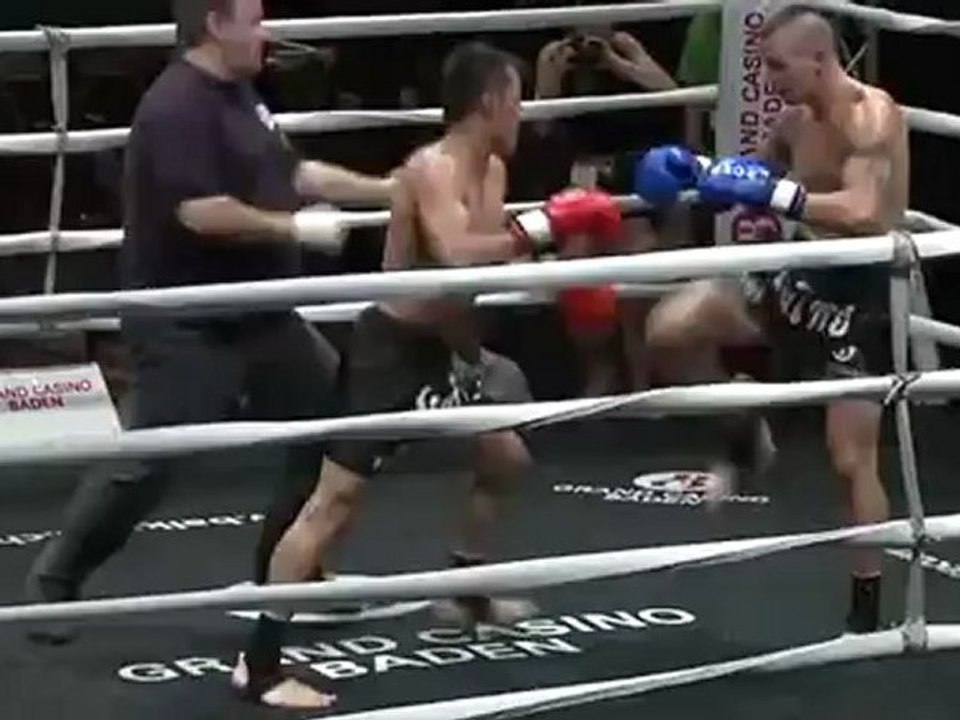 Muay Thai Fight Harms-Mendez vs Oezalp 2/3