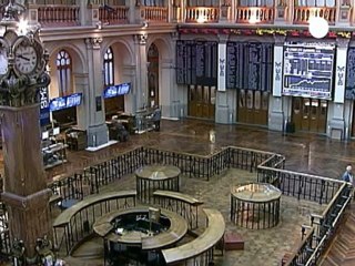 İspanya ve Yunanistan kısa vadeli borçlandı