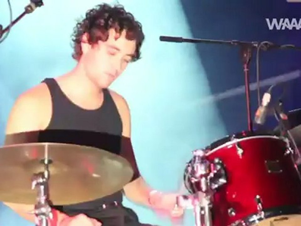Beach House - WaaauTV