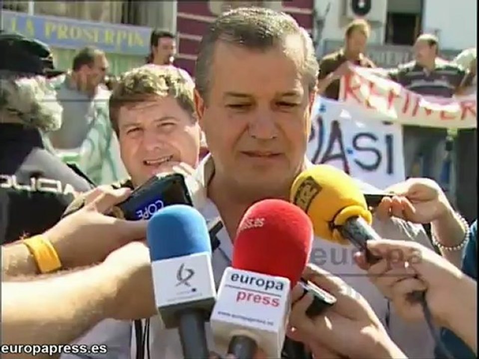 Pecero: "Ministerio miente descaradamente"