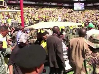 Nelson Mandela célèbre son 94ème anniversaire