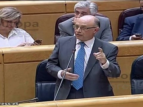 Montoro admite la dureza de la ley contra el fraude