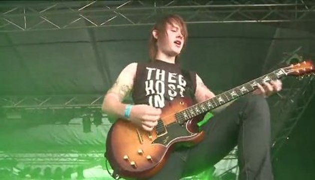 Bring Me the Horizon - Diamonds Aren't Forever (LIVE)