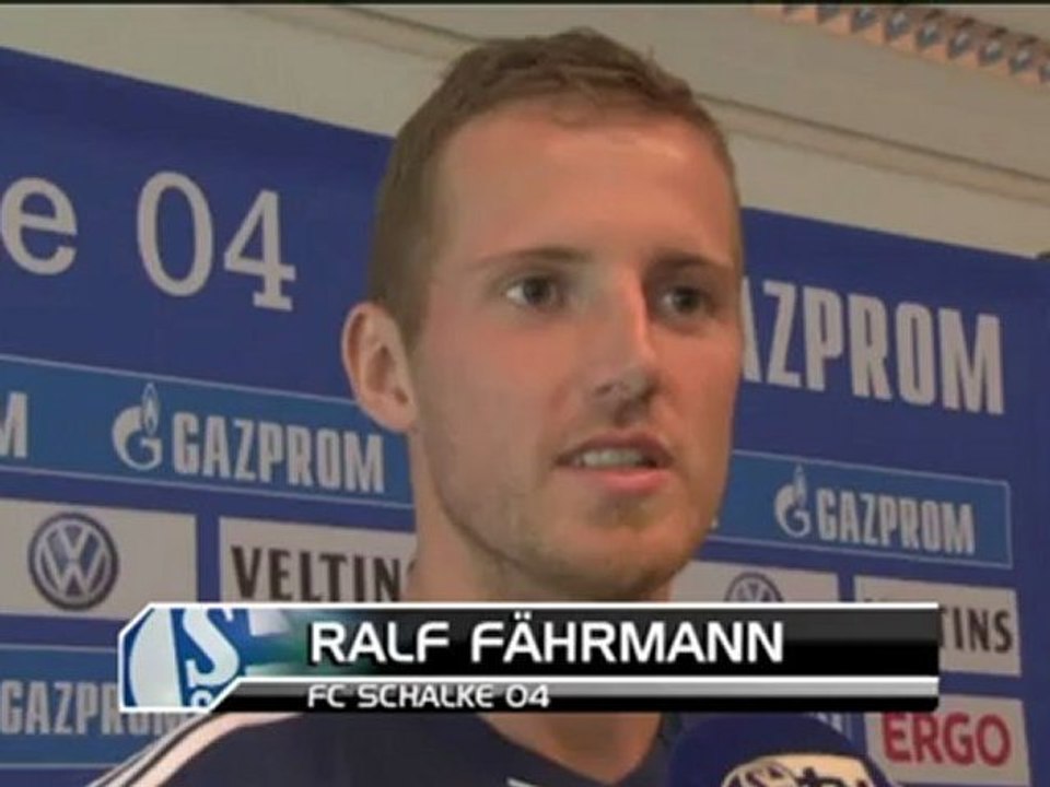 Schalkes Ralf Fährmann bekommt das Grinsen nicht aus dem Gesicht