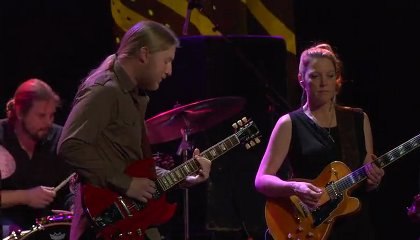 Tedeschi Trucks Band - Learn How to Love (LIVE)