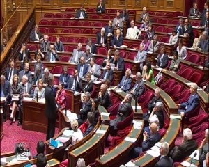 Question d'actualité au ministre de l'Education nationale 12 juillet 2012