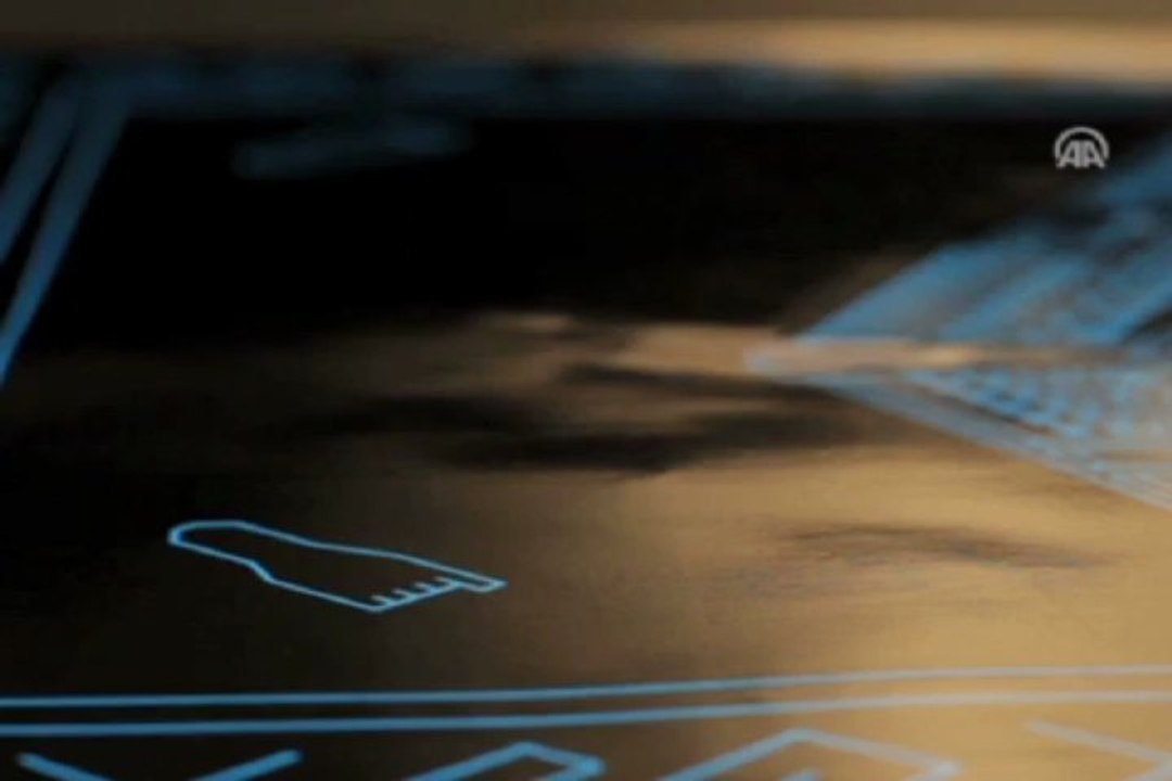 Mekke yönünde aydınlanan seccade