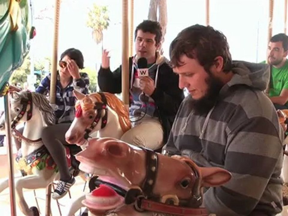 Triángulo de Amor Bizarro - WaaauTV