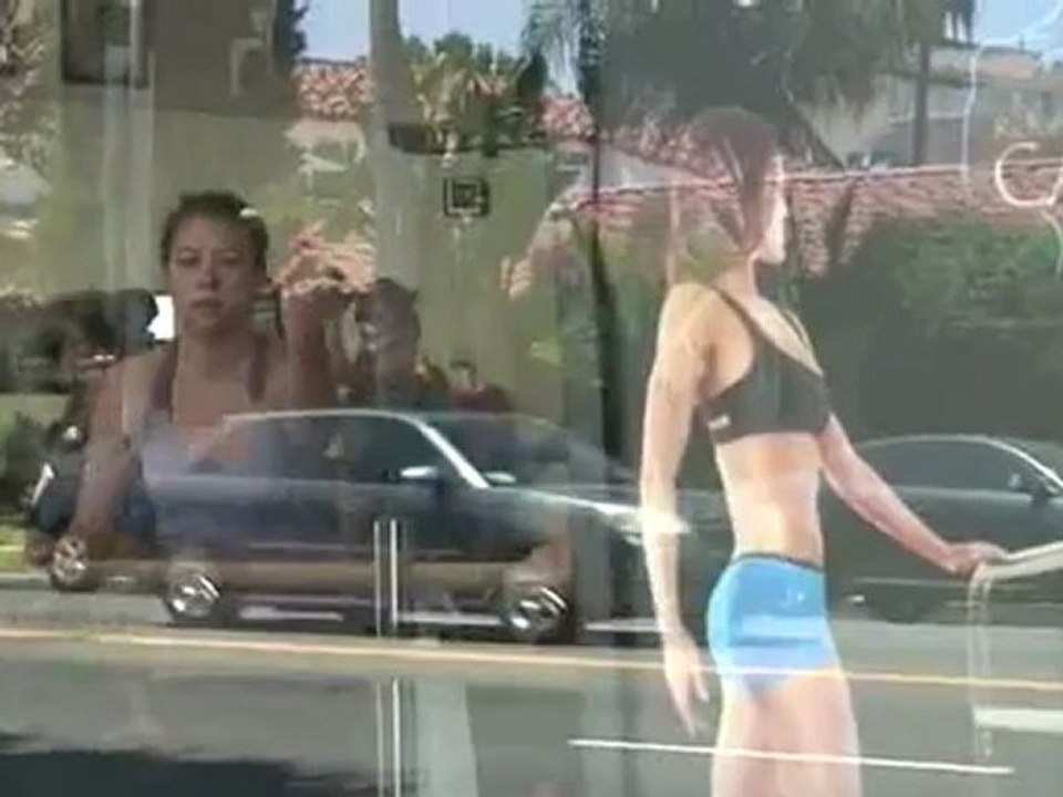 Gobble Green TV with Altara Michelle _ Interview at Cardio Barre Beverly Hills_(360p)