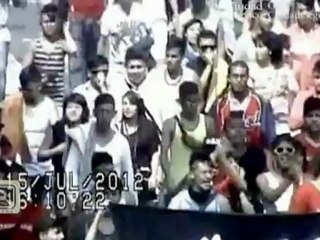Concert-goers clash with police