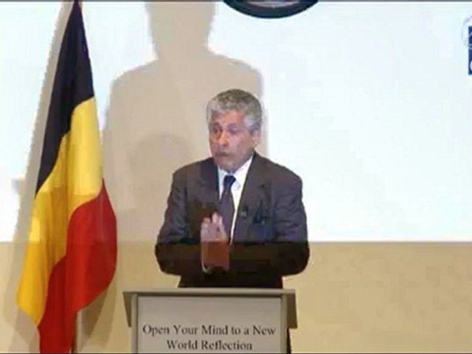 CERIS Howard Nicholas Master Development International Relations Politics