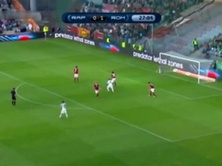 Magnífica chilena al larguero