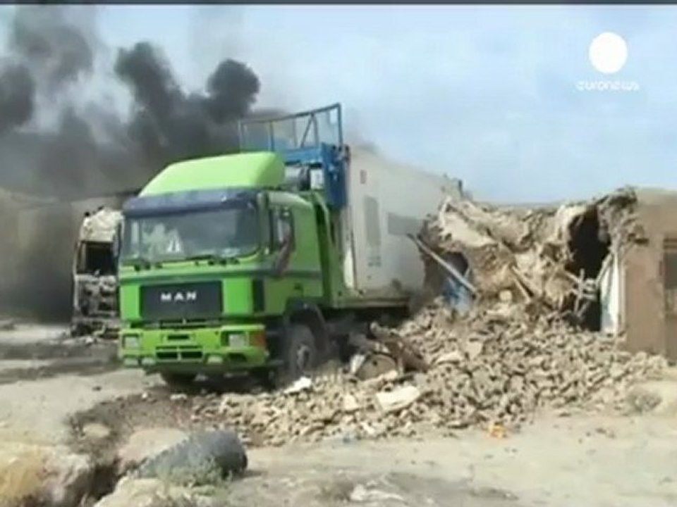 Afghanistan: un ordigno distrugge 22 camion della Nato