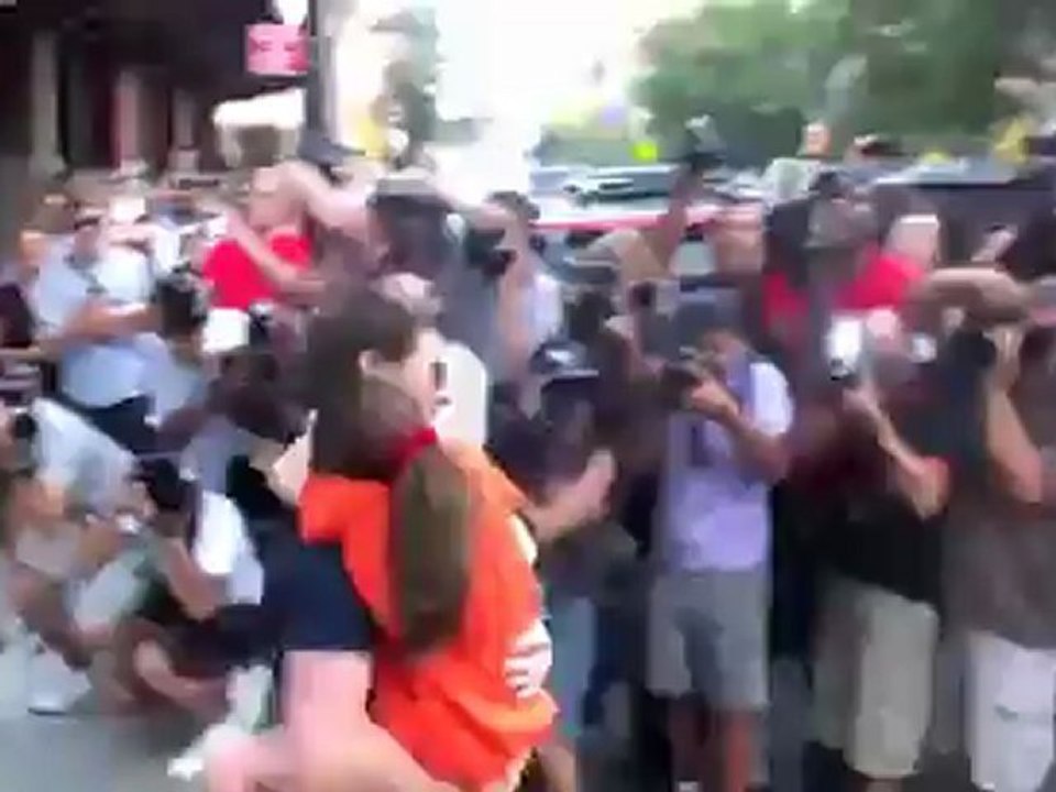 Tom Cruise Reunites with Suri