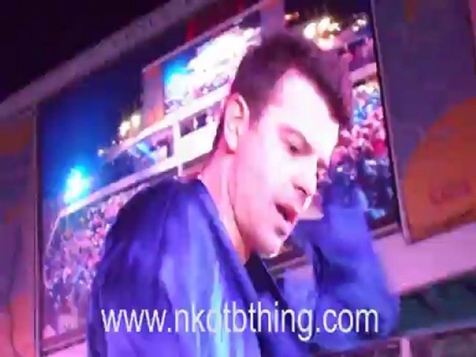 Jordan Knight dancing "Ride it my pony" NKOTB Cruise 2012