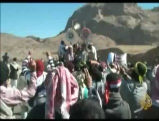 مقتل وجرح العشرات في مسيرة الحياة الراجلة