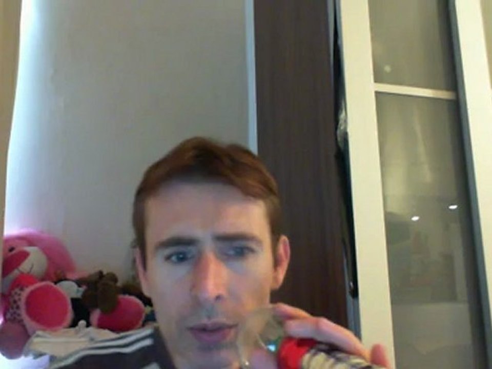 Wiwi égratigne "le monde est à pleurer" de Jean Leloup