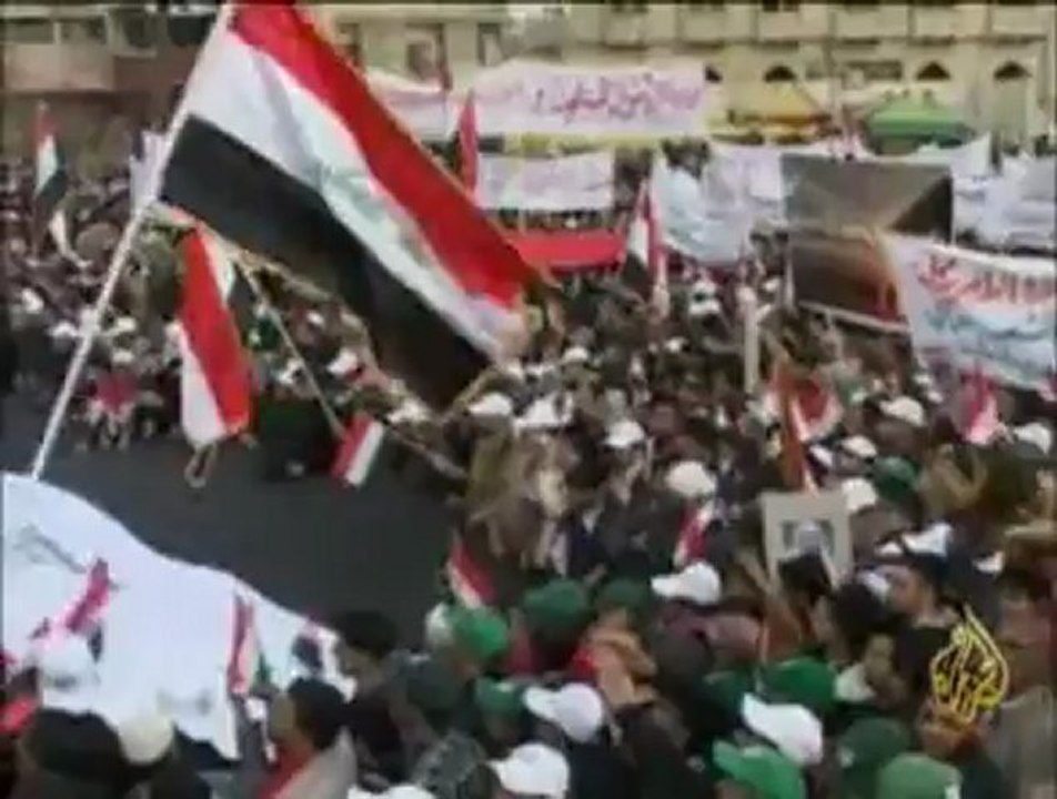 آلاف العراقيين يحتفلون برحيل قوات الاحتلال