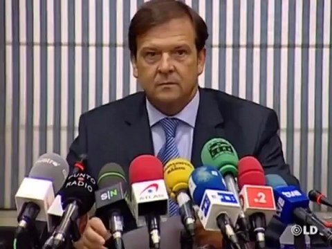 El jefe del CNI ordenó retocar las fotos de su viaje de pesca en Senegal