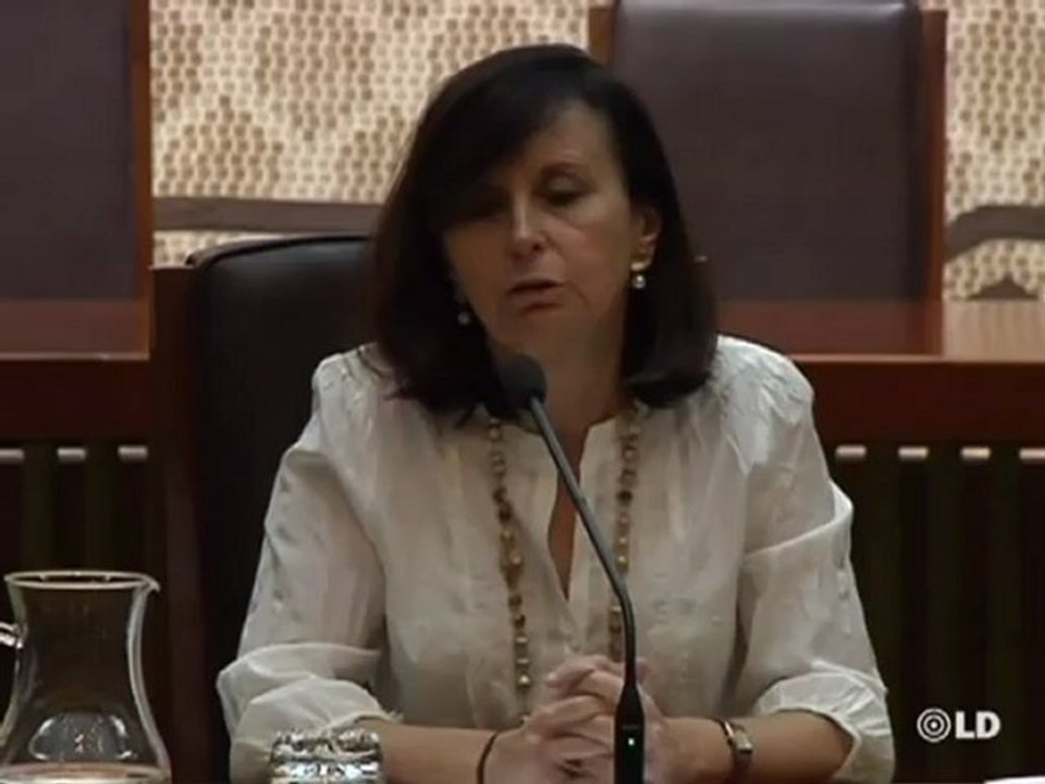 Casas dice que la prensa no les interfiere