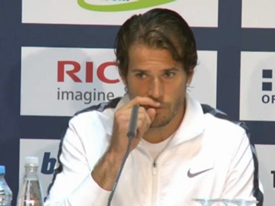Hamburg - Haas lässt Spiel gegen Simon Revue passieren