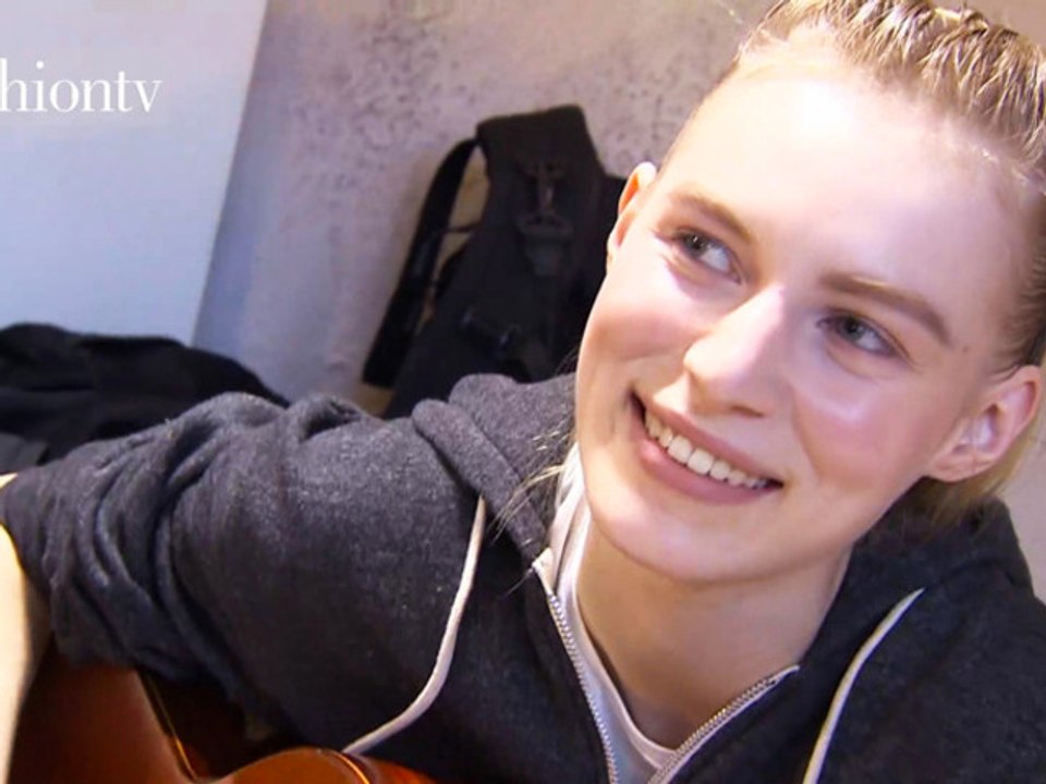 Julia Nobis - Model Talk at Fall 2012 FW | FashionTV