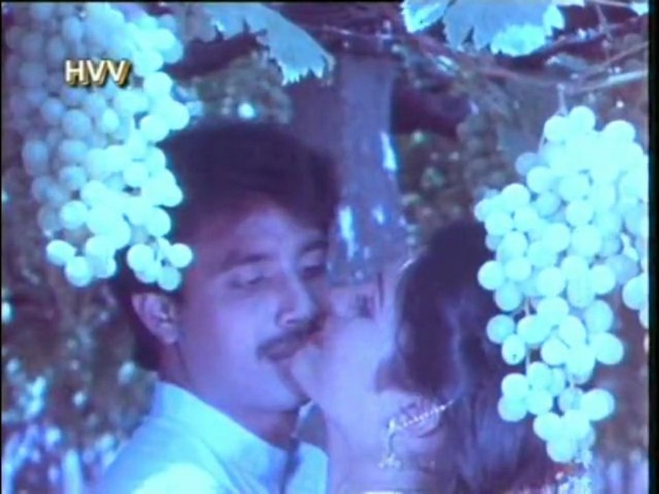 Muddu Muddu Mandarala Godaramma - Romantic Song - Jeevana Vedham
