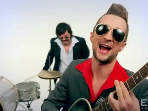 Киевэлектро и Алена Винницкая - Гуляй_ славяне!