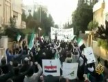 تواصل الاحتجاجات وتشييع الضحيا في سوريا