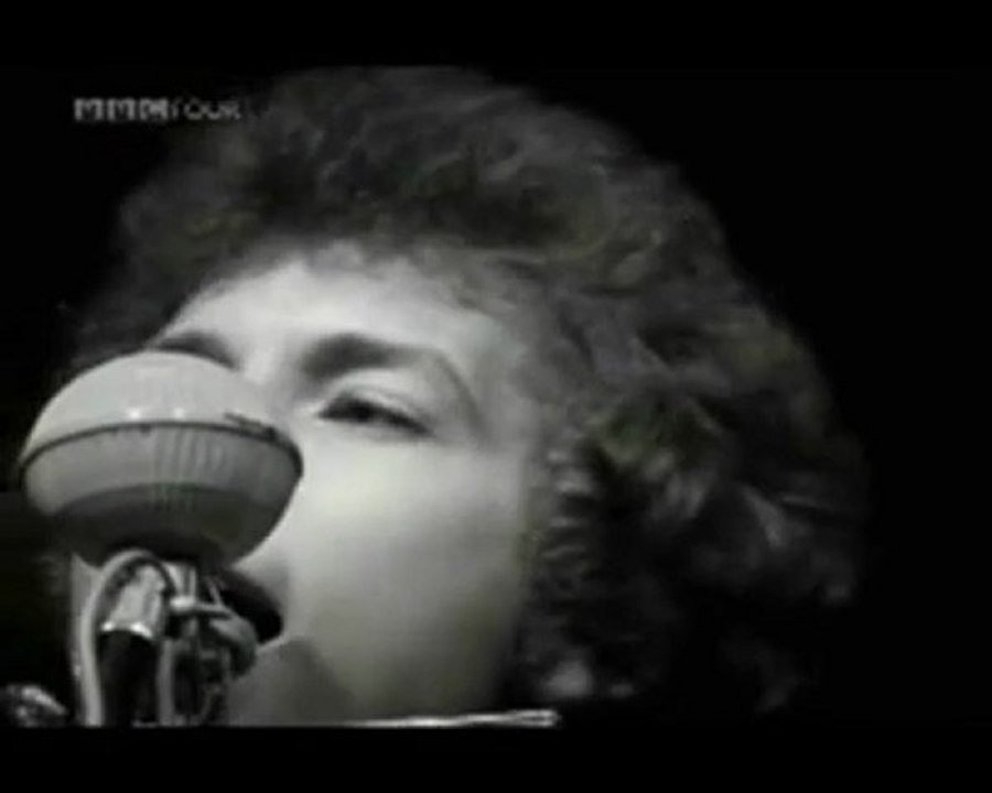 Dylan goes electric or bob dylan at the newport folk festival july 25