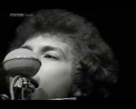 DYLAN GOES ELECTRIC OR BOB DYLAN AT THE NEWPORT FOLK FESTIVAl, JULY 25, 1965