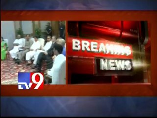 Sharad Pawar & Praful Patel resign
