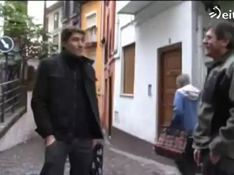 Deportes: Illarramendi e Iñigo Martínez, de la Real Sociedad, en su lonja