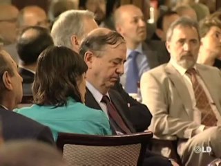 Patxi López dice que no destinará dinero a las familias etarras