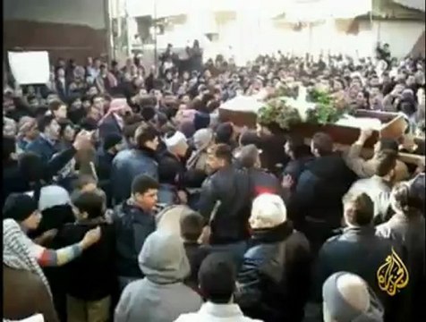 عشرات القتلى و الجرحى برصاص الأمن السوري