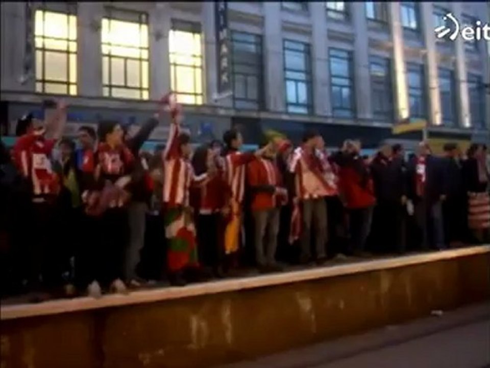 Europa League 2012: La afición del Athletic conquista Manchester
