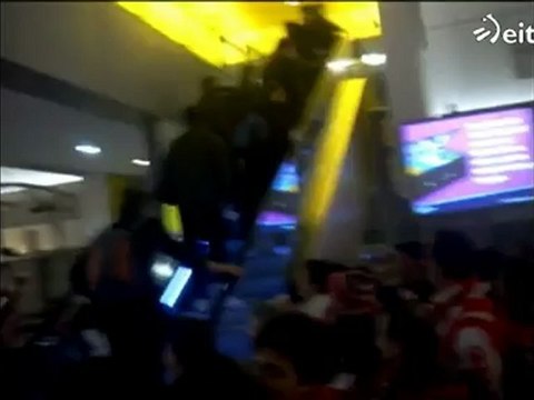 Europa League 2012: La afición da la bienvenida a los jugadores del Athletic