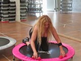 Monya fitness trampolinino elastico come lavorare sui glutei e pettorali ALBESE FITNESS CENTER