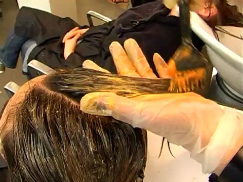 Le relooking de Sandrine : des cheveux qui manquent de tonus !