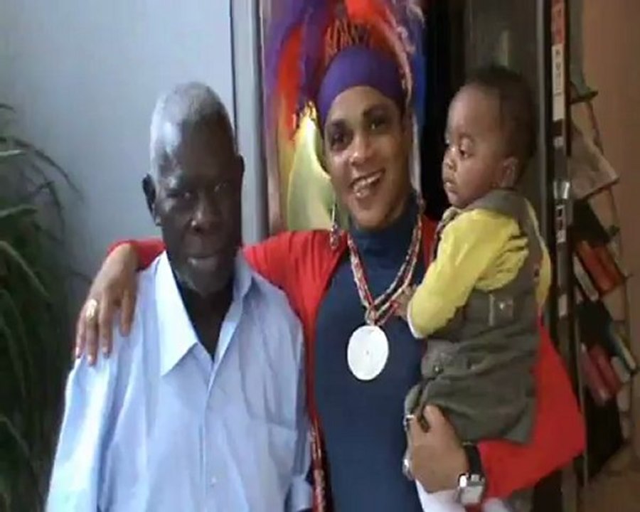 La poetesse Nathy Ebriet & son pere Ossebi Oko politicien Congo