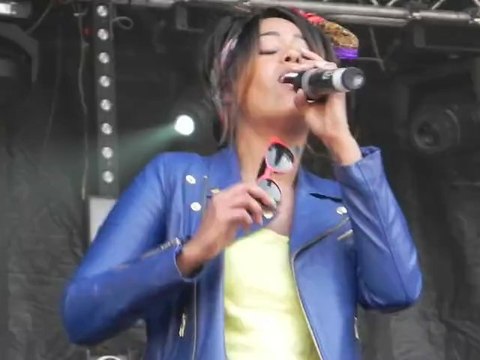 Amel Bent au Chti Concert le 24 mars 2012