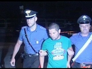 Napoli - Incendiarono campo nomadi 18 arresti contro il clan Casella-Circone (live 10.07.12)