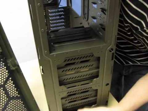 Corsair Vengeance C70 Gaming Computer Case Unboxing & First Look Linus Tech Tips