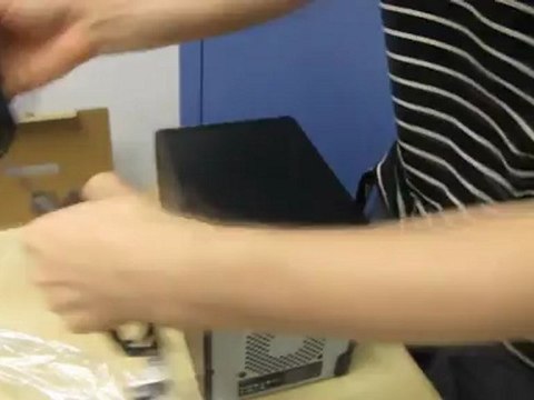 Western Digital WD Sentinel DX4000 Small Business Storage Server Unboxing Linus Tech Tips