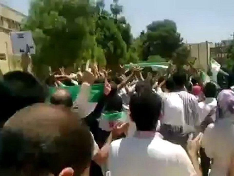 Syria فري برس حلب اتحاد طلبة سوريا الاحرار مظاهرة هـ الكهربائية حلب 18 7 2012 ج3 Aleppo