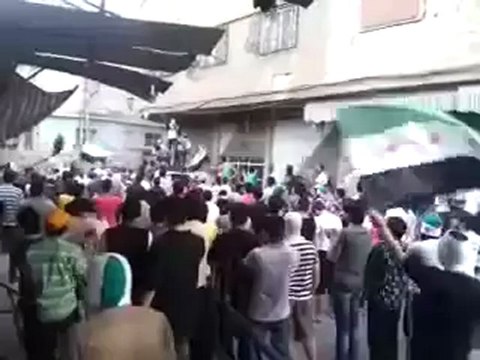 Syria فري برس ريف دمشق ببيلا مظاهره حاشده نصرة للميدان ودف الشوك 17 7 2012 Damascus