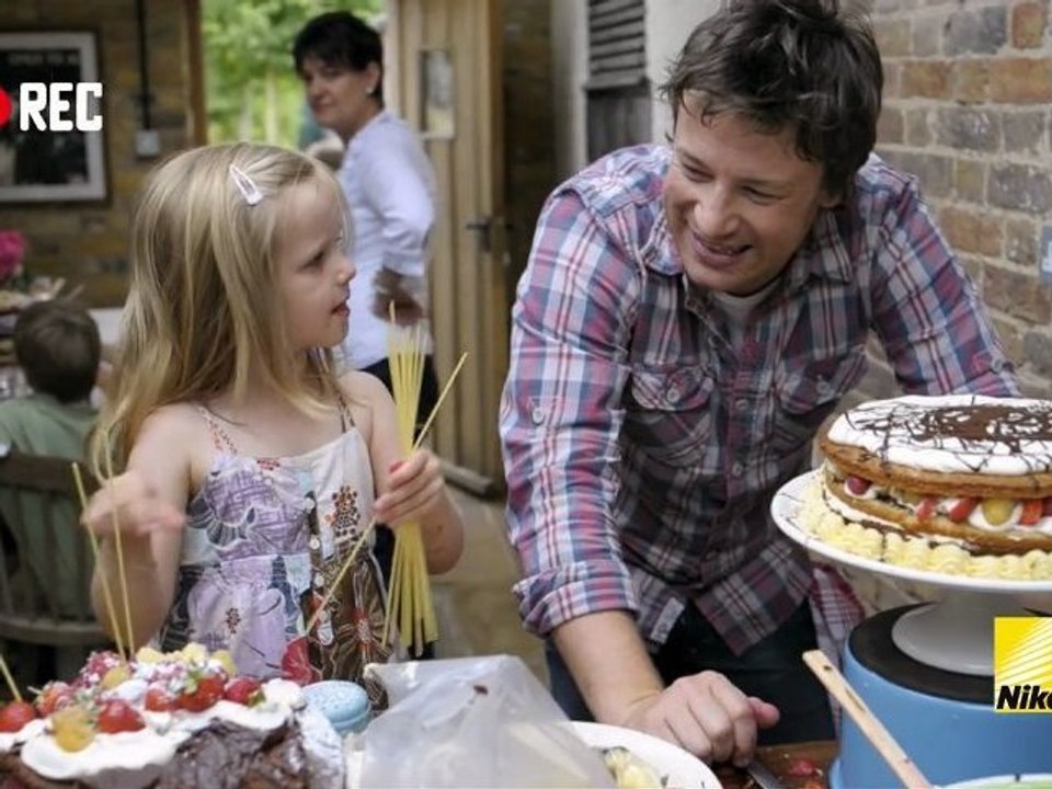 Nikon D3200 TV Commercial