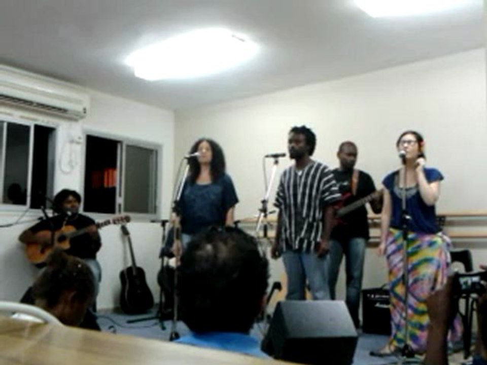 Enfant du nouveau millenaire live in Hillel rec.Room "Happy Hour Concert"