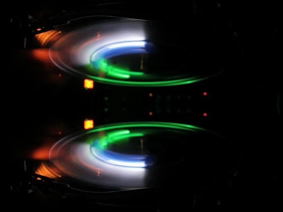 VJ's on the Turntabels