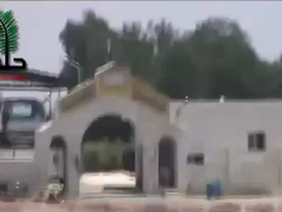 Syria فري برس حماه المحتلة حلفايا  احتلال الدبابات للمشفى الوطني 19 7 2012 Hama